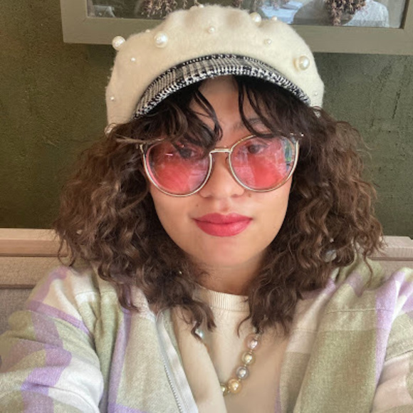 Meet your Posher, Kaia - Picture 1 of 1